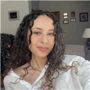 Estudiante universitaria de ciencia e ingeniería de datos en la ULPGC, con dos años previos de medicina en Madrid